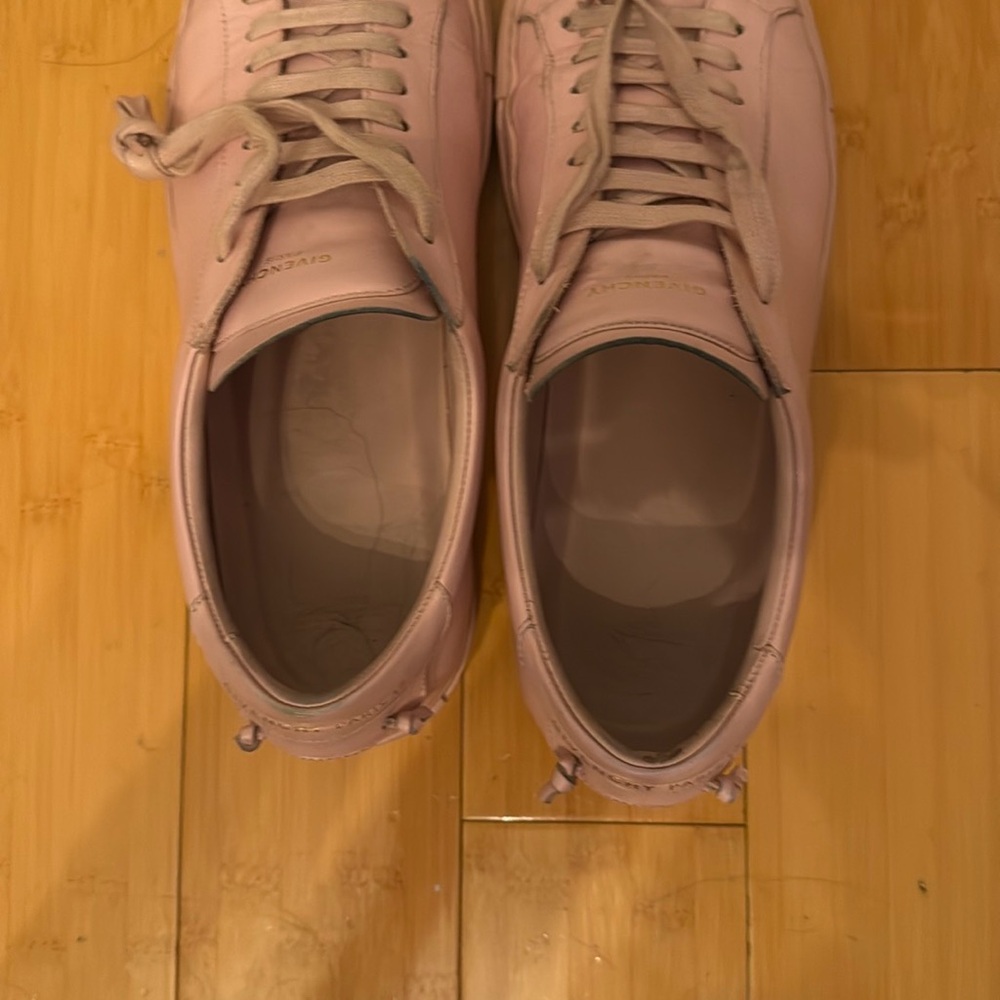 Givenchy Men's Pink Sneakers - Picture 4 of 11